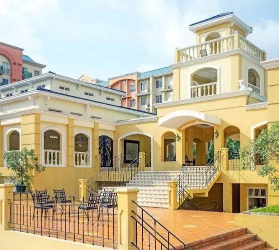 Apartment Flat Naia Chateau Elysee Pool View Manila