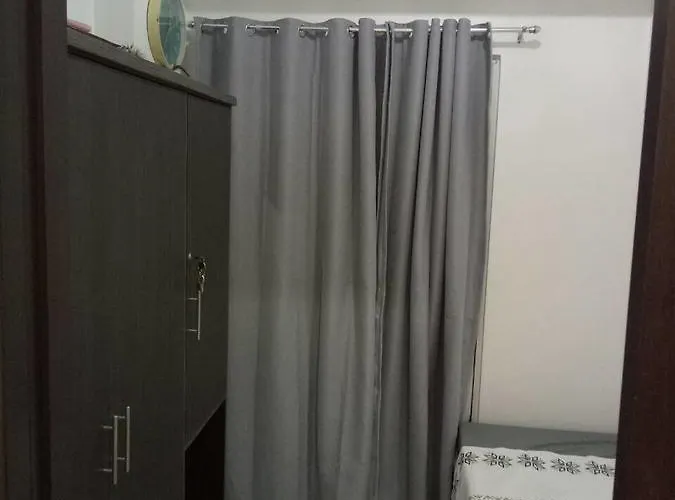 Flat Naia Chateau Elysee Pool View Manila